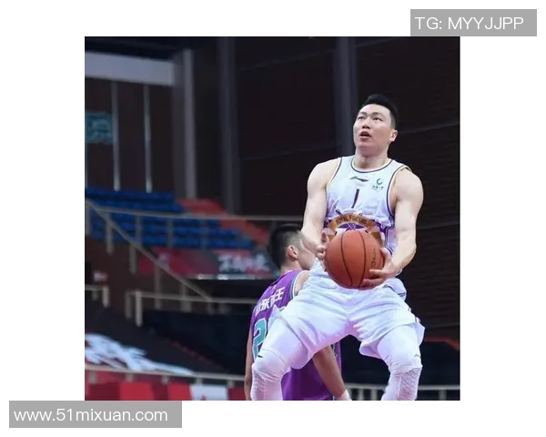 李根:从篮球场上的闪耀星光到人生舞台的坚韧奋斗者 李根:从篮球场上的闪耀星光到人生舞台的坚韧奋斗者